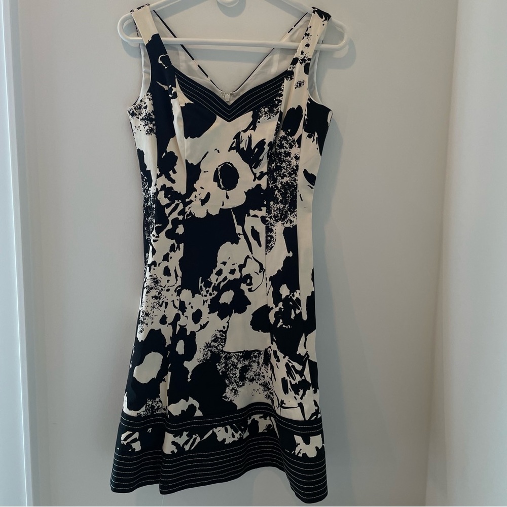 Nine West black & white flare midi sleeveless dress floral 9West petite size 2 - Picture 3 of 7